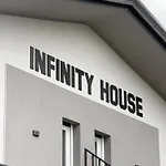 Infinity House - Eleganza Moderna Tra Treviso E Venezia