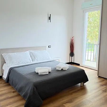 Pensionat Infinity House - Eleganza Moderna Tra Treviso E Venezia 3*