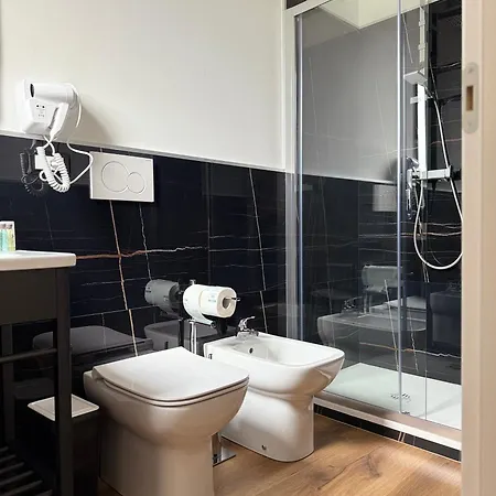 Πανσιόν Infinity House - Eleganza Moderna Tra Treviso E Venezia Casièr
