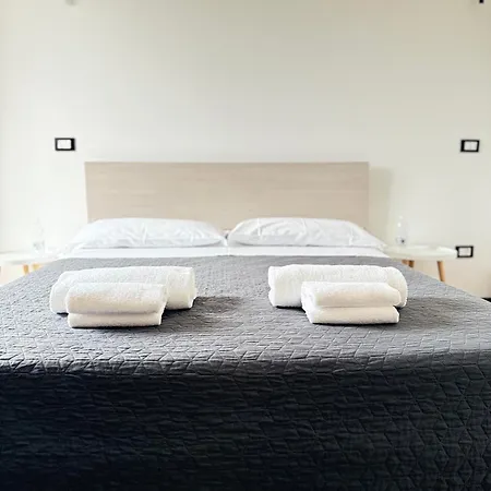 Infinity House - Eleganza Moderna Tra Treviso E Venezia Πανσιόν Casièr