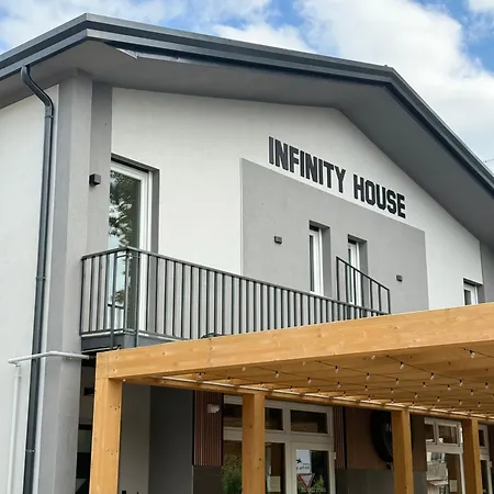 Infinity House - Eleganza Moderna Tra Treviso E Venezia Πανσιόν 3*