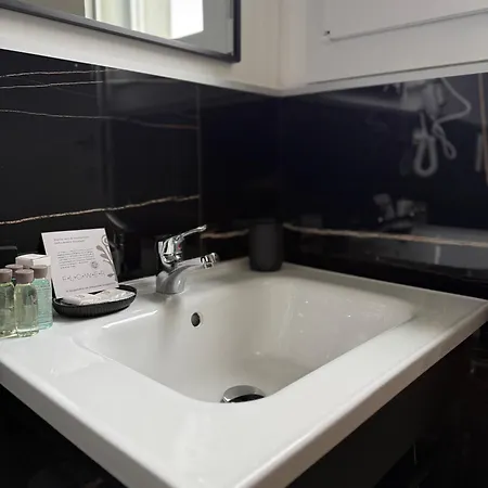 Πανσιόν Infinity House - Eleganza Moderna Tra Treviso E Venezia Casièr